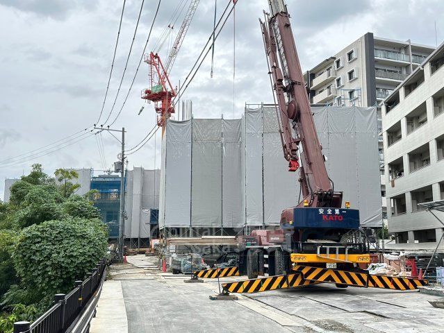 【茨木市天王のマンションの駐車場】