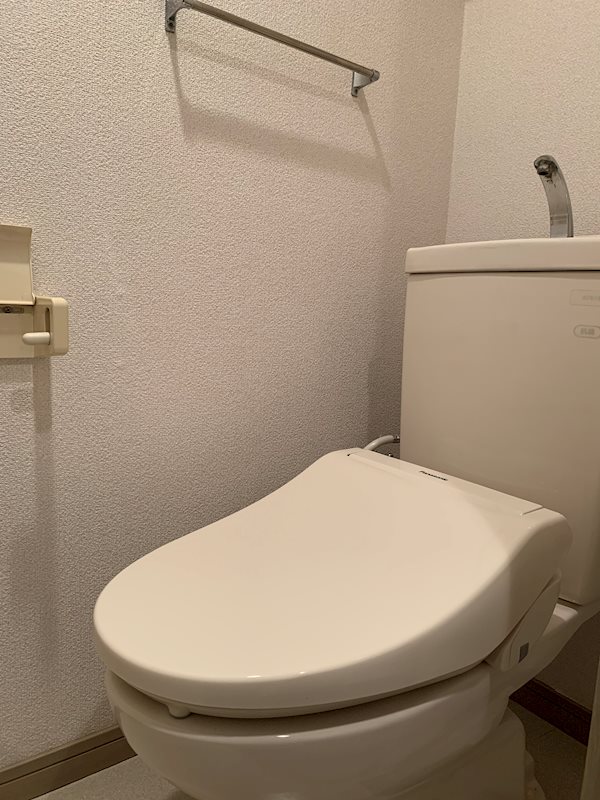 トイレ　トイレもきれいです