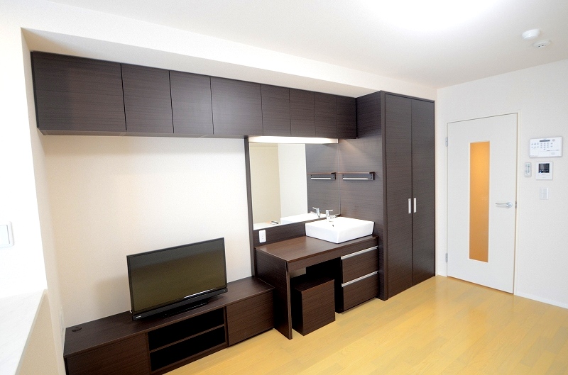 居室・リビング　お部屋により間取りが反転してる場合があります。