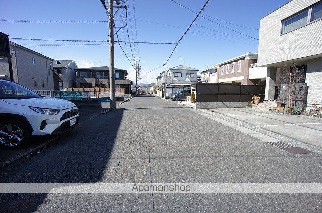 その他　前面道路（その他）まで2m