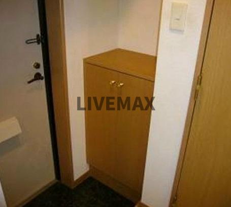 玄関　家具家電一式付き！仲介手数料は半月分です！