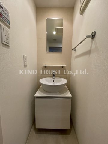 洗面設備　使いやすい洗面所です