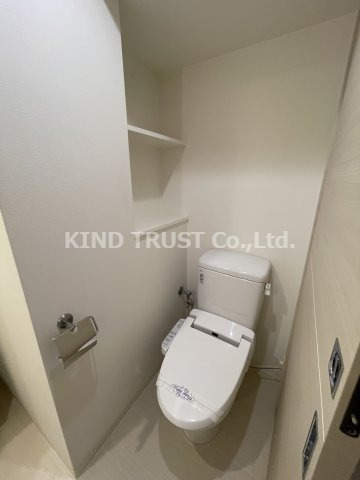 トイレ　落ち着いたトイレです