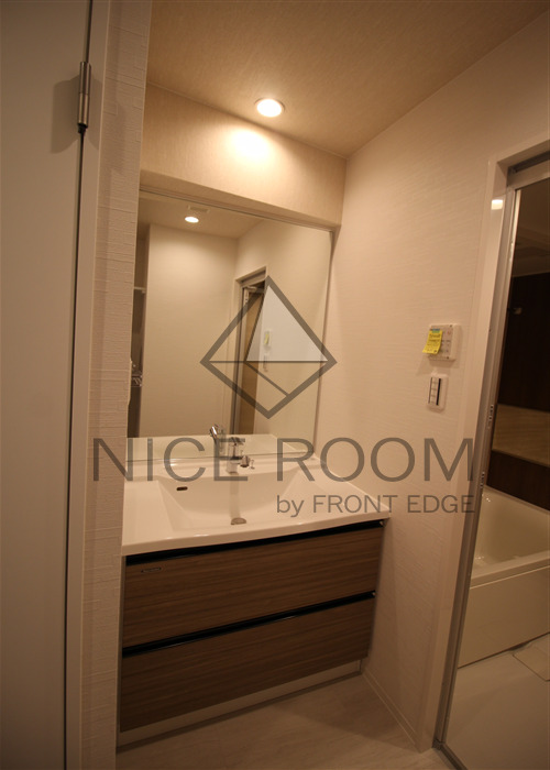 洗面設備　BRAVE北浜　独立洗面台