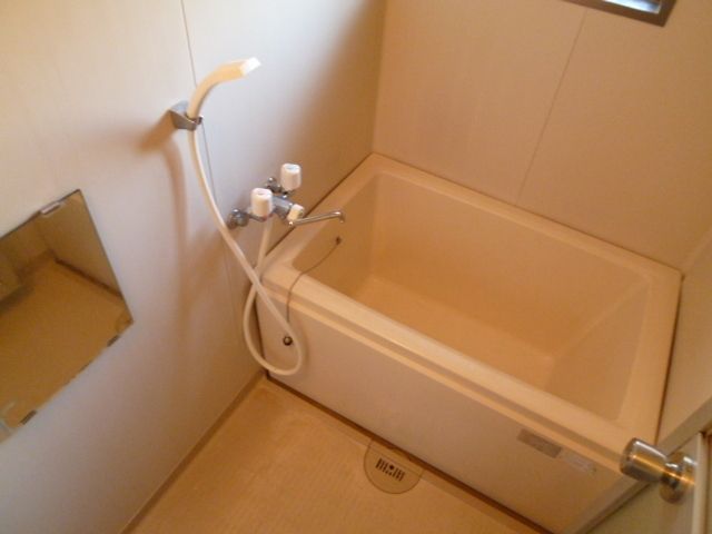 バス・シャワールーム　☆バス・トイレ別☆