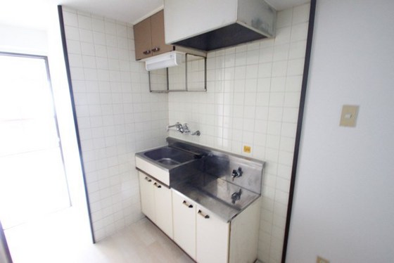 キッチン　※別号室の写真です