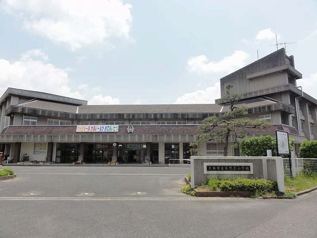 小学校　鳥取市立美保南小学校（小学校）まで400m