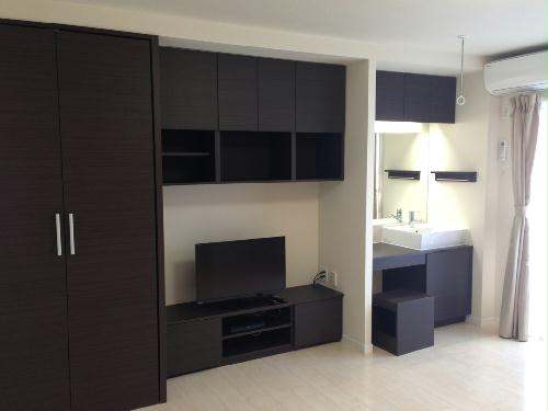 居室・リビング　204号室は反転タイプとなります。