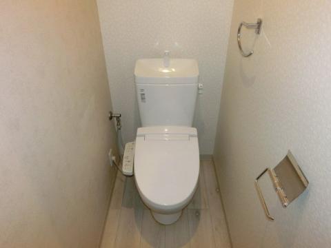　トイレ　シャワー付トイレ