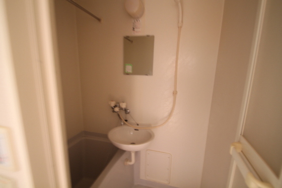 洗面設備　※別部屋の写真です