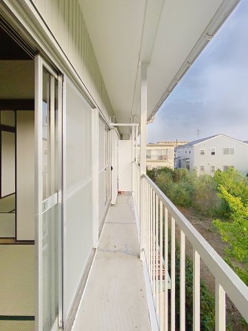 バルコニー　※同建物ほかのお部屋の写真です。