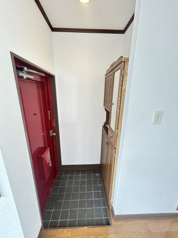 玄関　落ち着いた玄関です