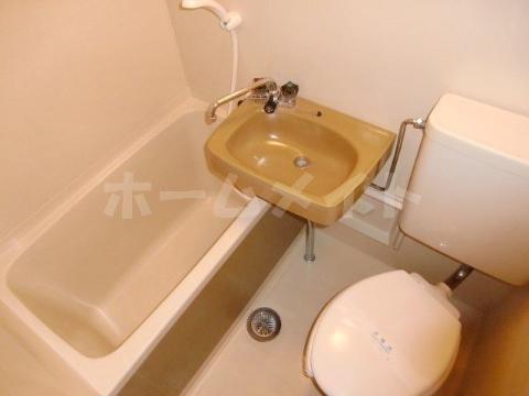 　バス・シャワールーム　ユニットバス