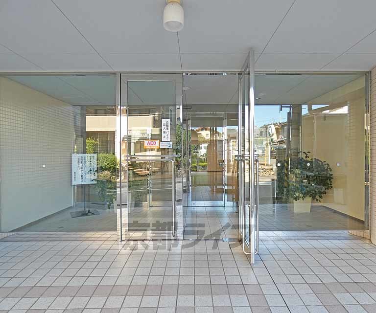 その他共有部分　建物入口です。