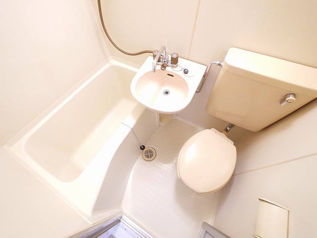 バス・シャワールーム　日々の暮らしに欠かせないお風呂です