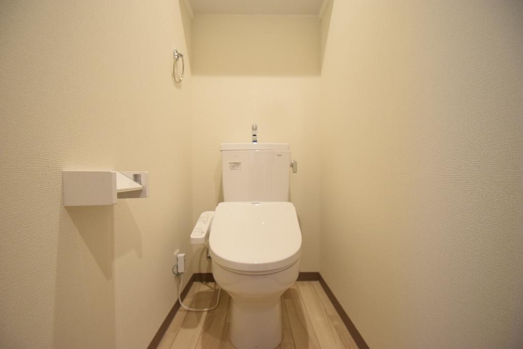 トイレ　シャワー付トイレ