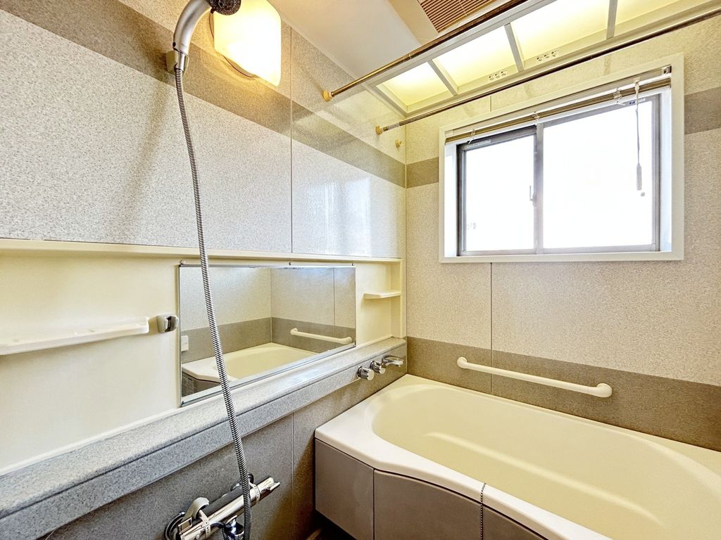 バス・シャワールーム　浴室