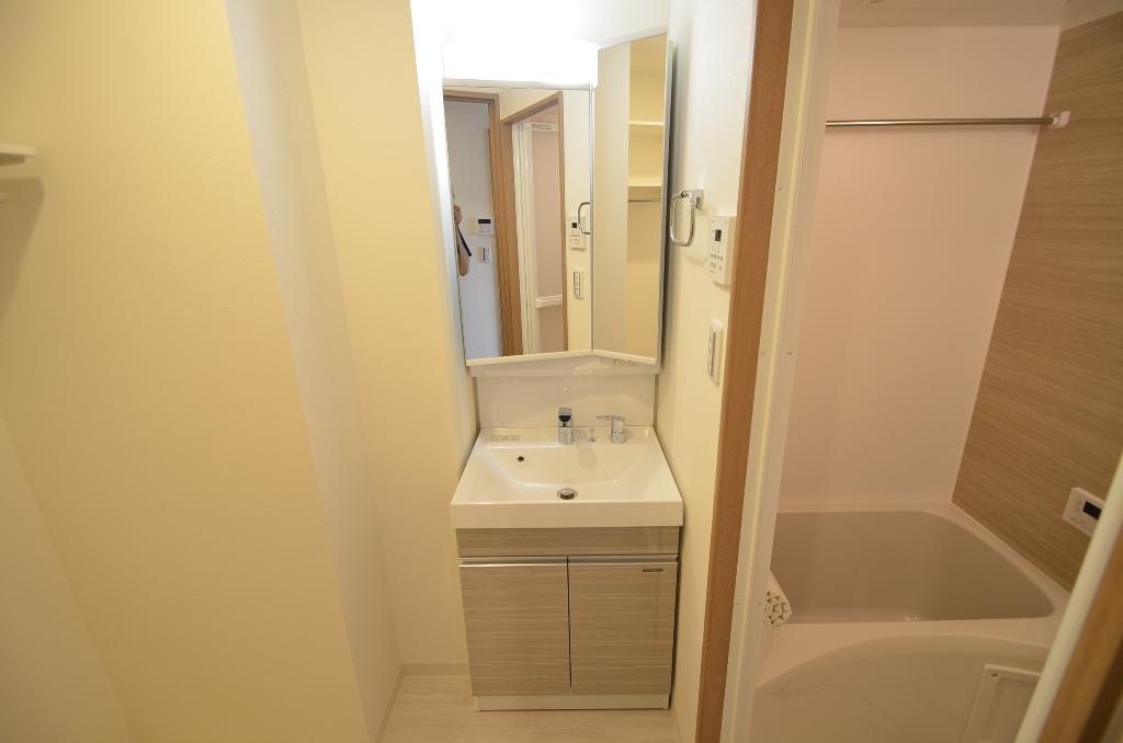 洗面設備　洗髪洗面化粧台