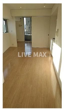 居室・リビング　別号室参考写真