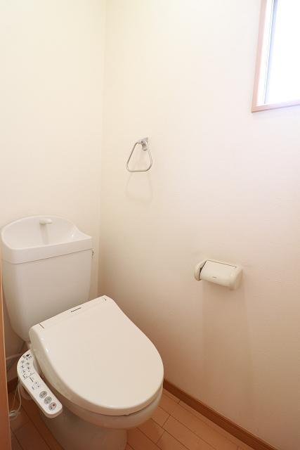 トイレ　トイレ（写真は別室）