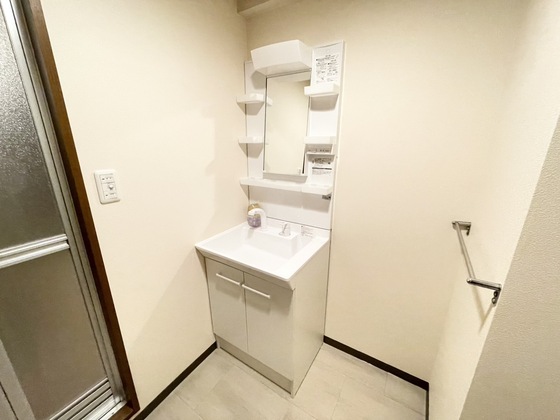 洗面設備　洗髪洗面化粧台