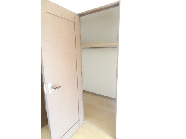 収納　ウォークインクローゼット