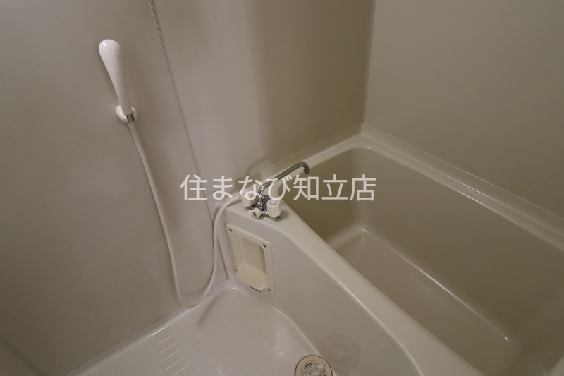 バス・シャワールーム　同型別部屋写真