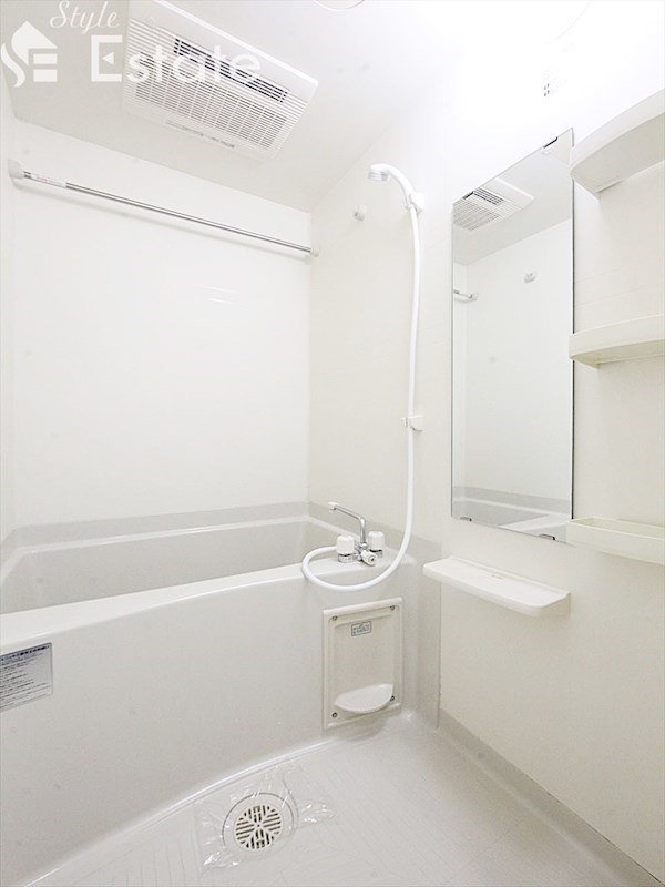 バス・シャワールーム　バスルーム