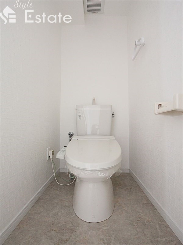 トイレ　シャワー付きトイレ