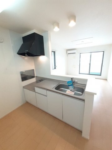 キッチン　キッチンでお料理をお楽しみください