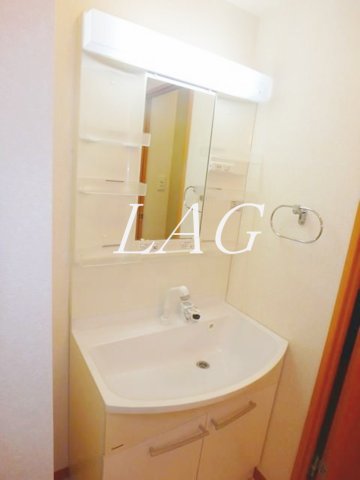 洗面設備　独立洗面台です。