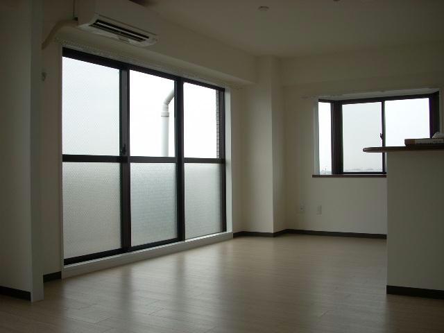 居室・リビング　※別部屋写真