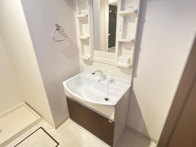 洗面設備　洗髪洗面化粧台