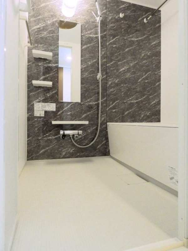 バス・シャワールーム　図面と現状に相違がある場合には現状を優先