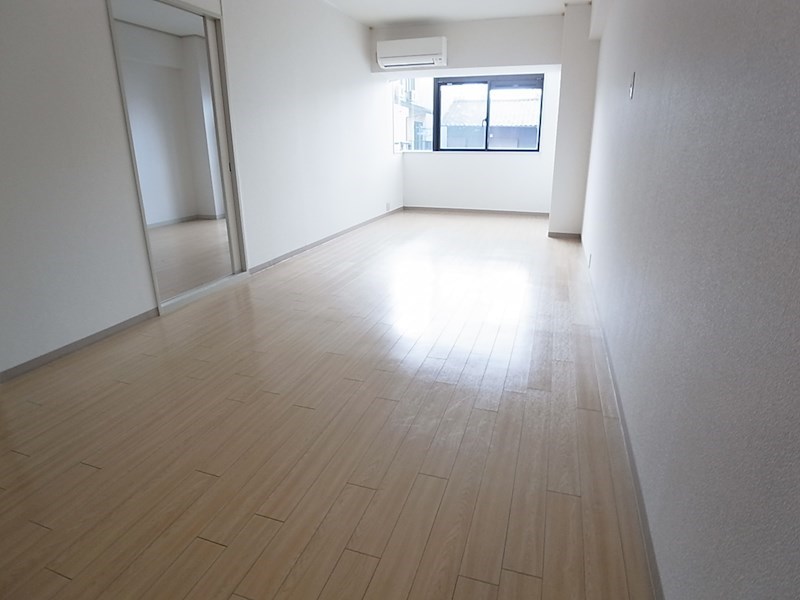 居室・リビング　※同タイプの他のお部屋です