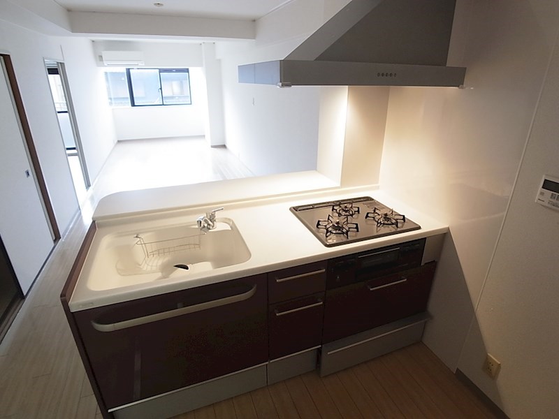 キッチン　※同タイプの他のお部屋です