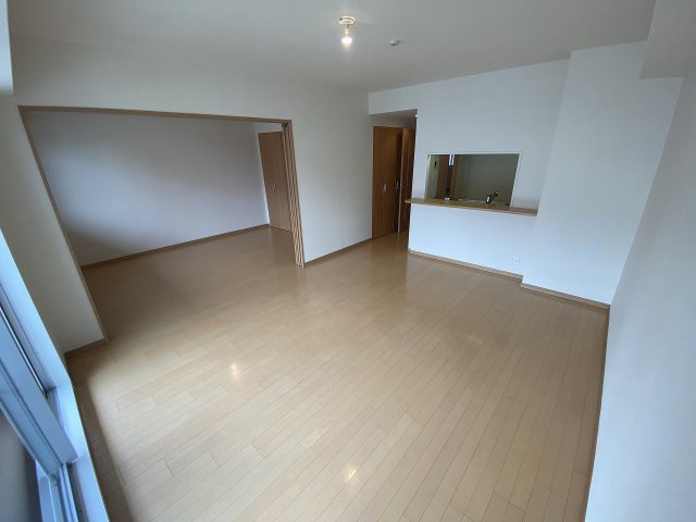 居室・リビング　10.9帖のリビングです☆