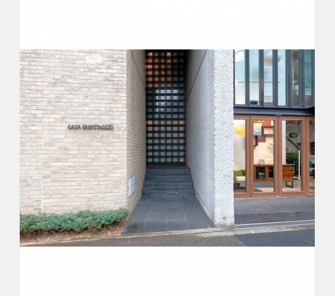 エントランス　エントランス