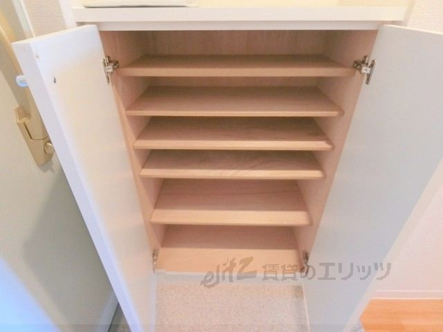 その他設備　下駄箱