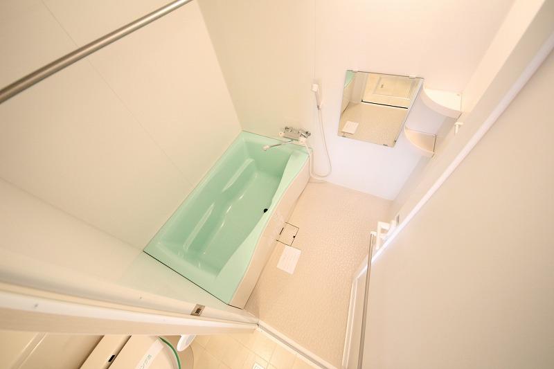 バス・シャワールーム　お風呂で日々の疲れを落としましょう