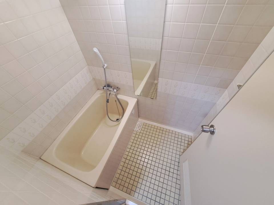 バス・シャワールーム　浴室