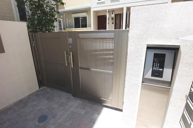 エントランス　★オートロックで安心★