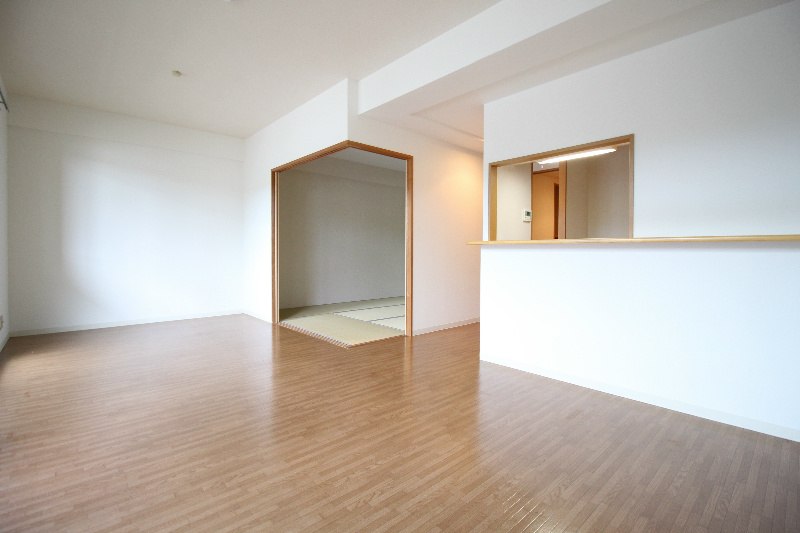 居室・リビング　上記参考写真