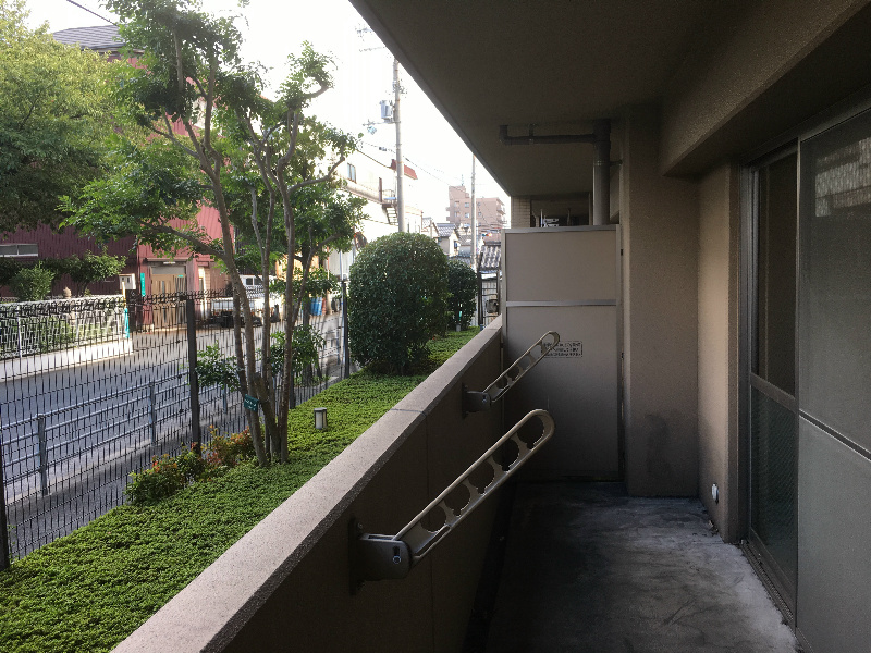 バルコニー　上記参考写真