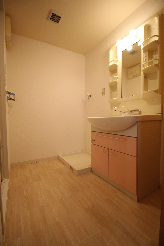 洗面設備　上記参考写真