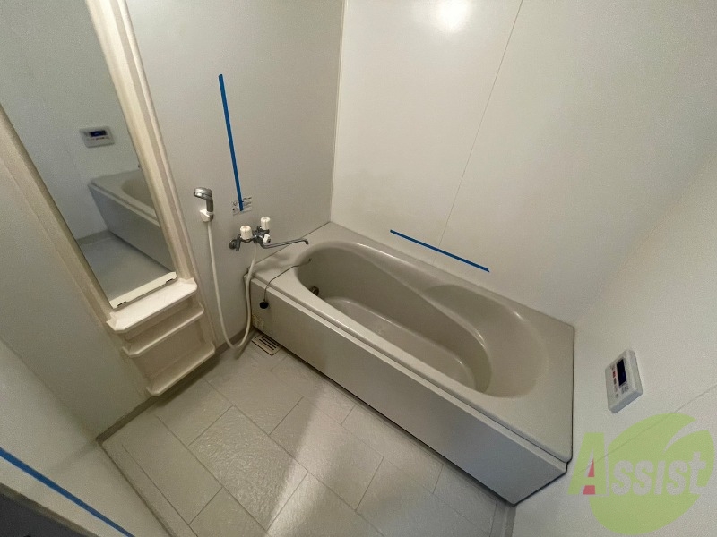 バス・シャワールーム　お風呂になります。一日の疲れを癒してくださいね。