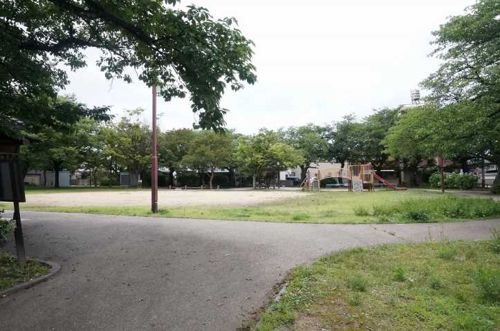 公園　穴水町児童公園（公園）まで309m
