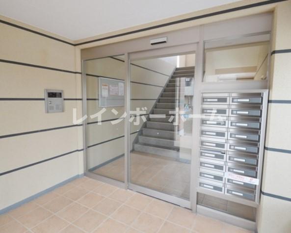 エントランス　建物の内部です