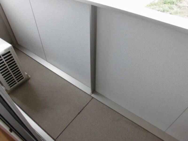 バルコニー　図面と現状に相違がある場合には現状を優先