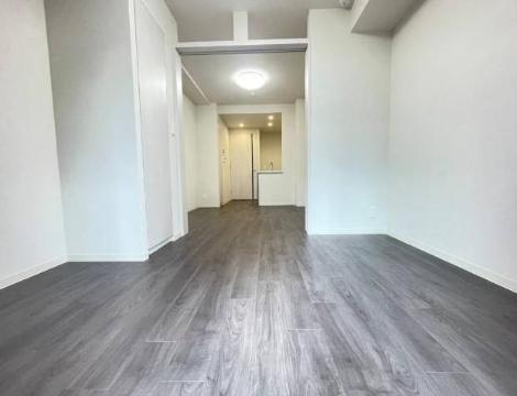 居室・リビング　室内